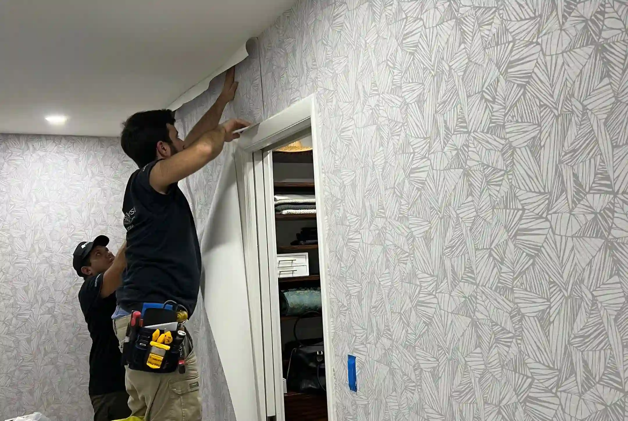 Wallpaper Removal in Houston by Elegant Italian